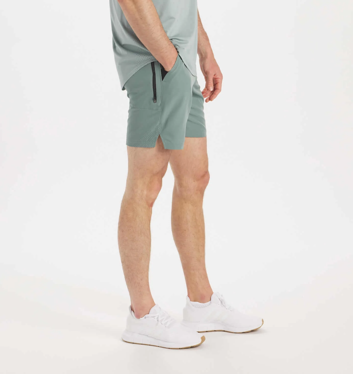 Stride Short [7.5"] - Image 3