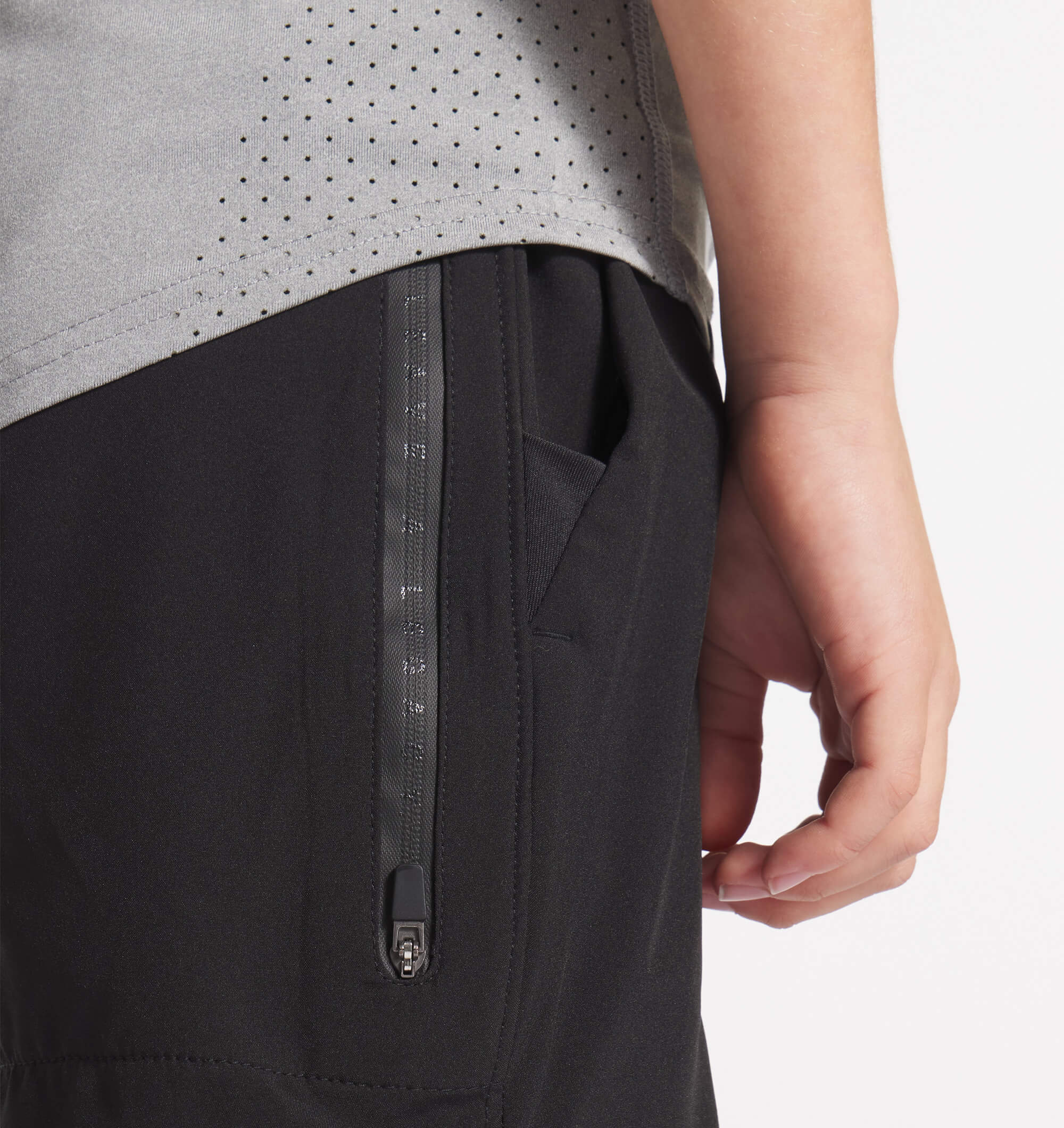 Youth Stride Short [7.5"] - Image 4